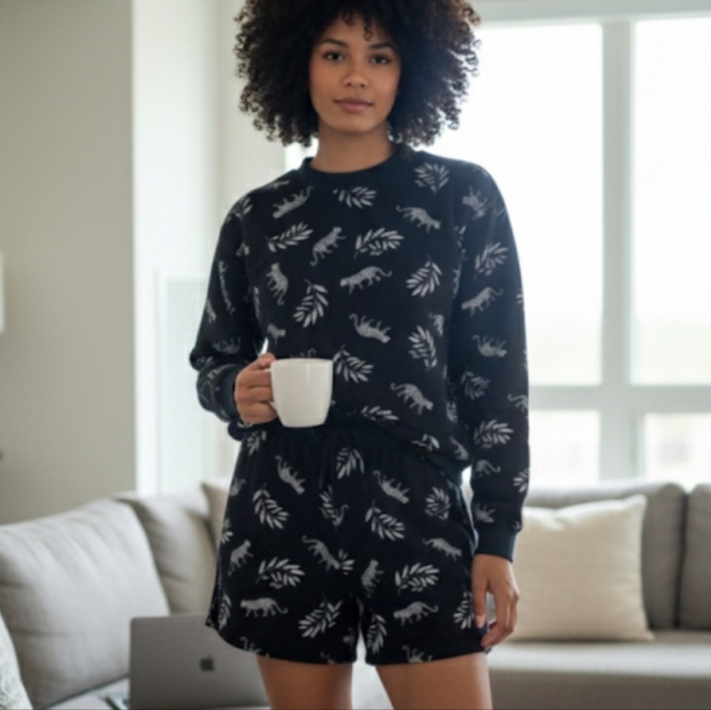 HVN Black and White Fleece Leopard  Sweatshirt And Shorts Set Small Quiet Luxury